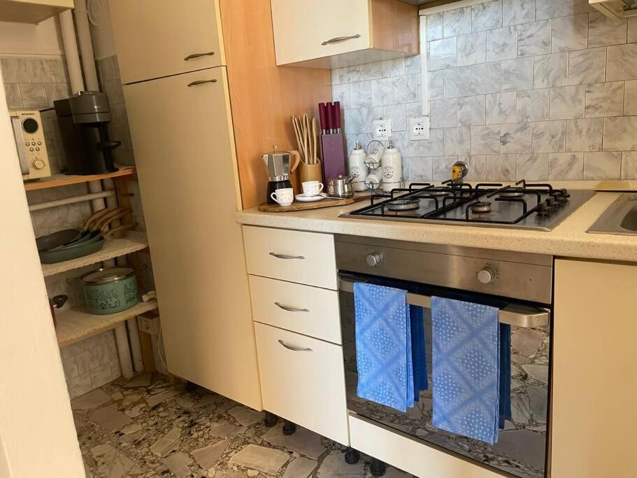 Bellavista-Bilocale-Loano Apartman Kültér fotó
